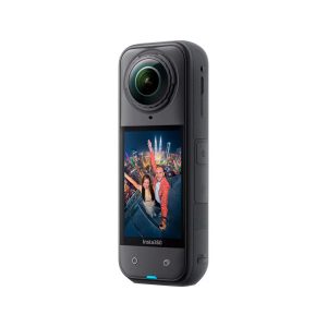 Экшн-камера Insta360 X5